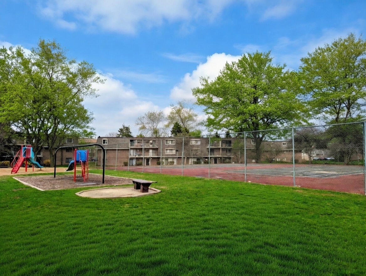204 East Bailey Road, Unit D Naperville, IL 60565 - Photo 11 of 15