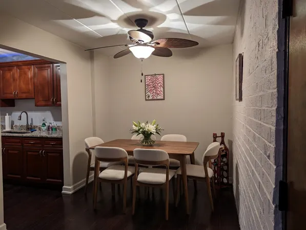 $1,580 | 204 East Bailey Road, Unit D, Naperville, IL 60565