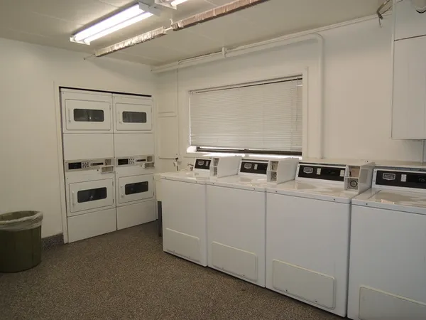 $1,580 | 204 East Bailey Road, Unit D, Naperville, IL 60565