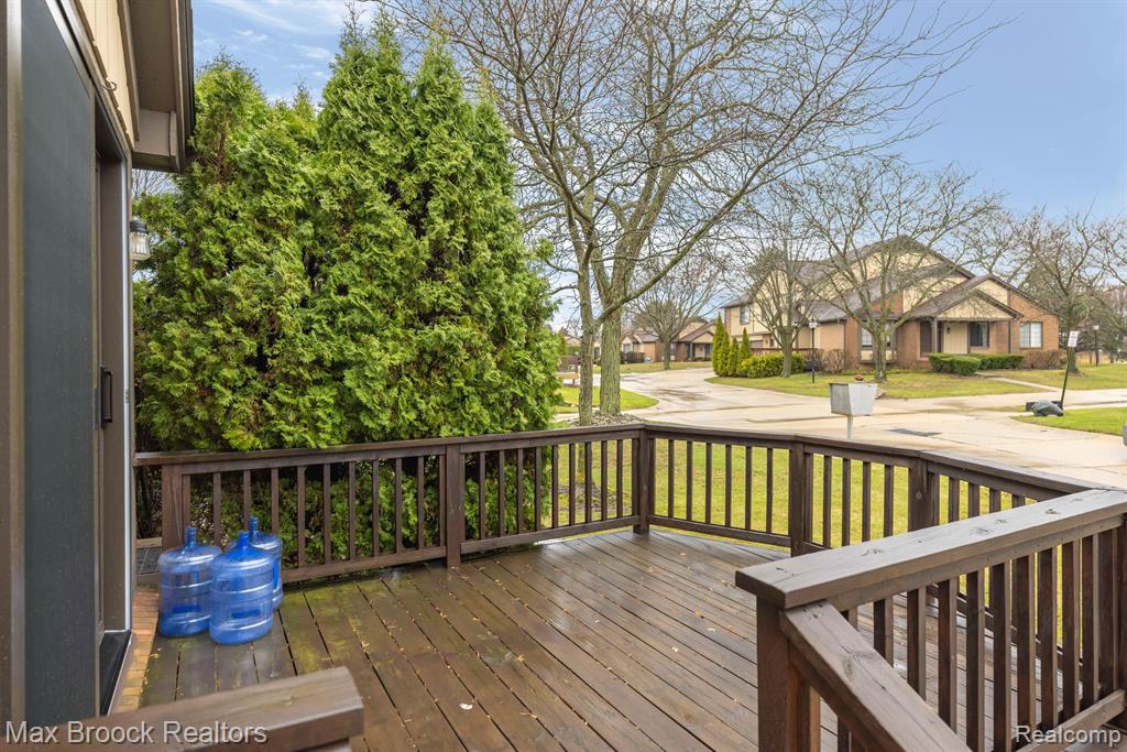 264 Meadow Bridge Drive Rochester, MI 48307 - Photo 27 of 30