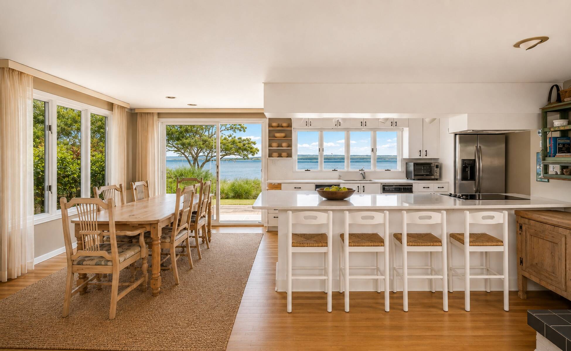 229 Kings Point Road East Hampton, NY 11937 - Photo 8 of 28 Gallery Image 8