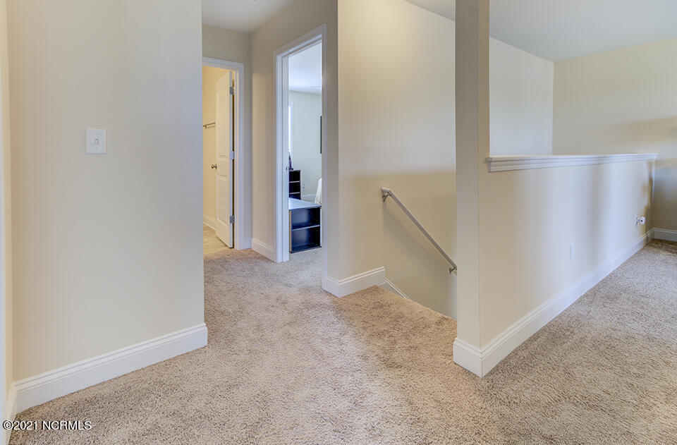 344 Lehigh Road Wilmington, NC 28412 - Photo 21 of 40 Upstairs Hall