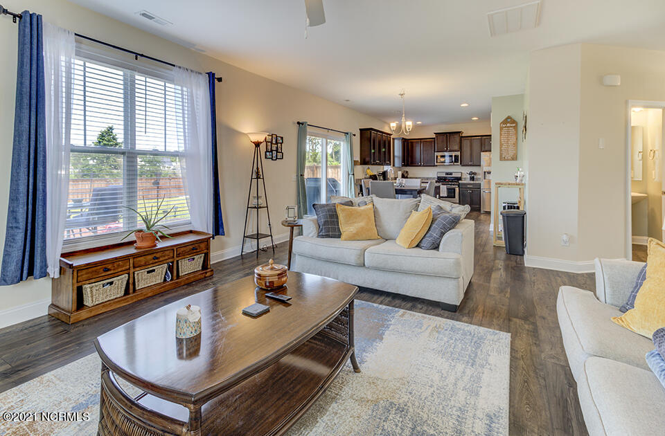 344 Lehigh Road Wilmington, NC 28412 - Photo 2 of 40 Open living space