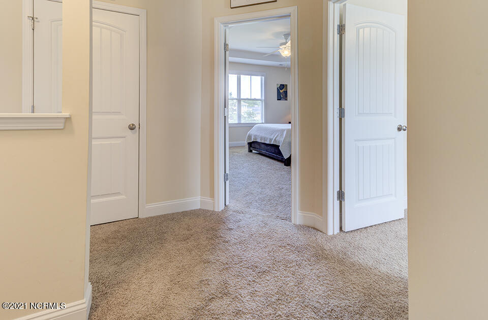 344 Lehigh Road Wilmington, NC 28412 - Photo 33 of 40 Upstairs Hall