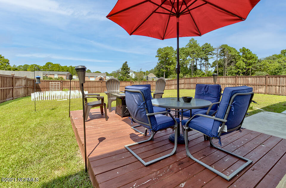 344 Lehigh Road Wilmington, NC 28412 - Photo 36 of 40 Floating Patio View