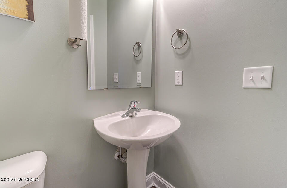 344 Lehigh Road Wilmington, NC 28412 - Photo 7 of 40 Half Bath