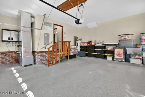 a view of an outdoor space