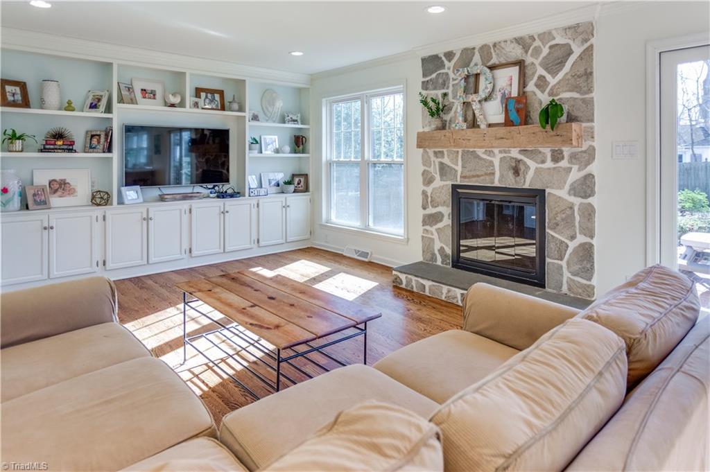 1605 Beechtree Road Greensboro, NC 27408 - Photo 11 of 26 Gallery Image 11