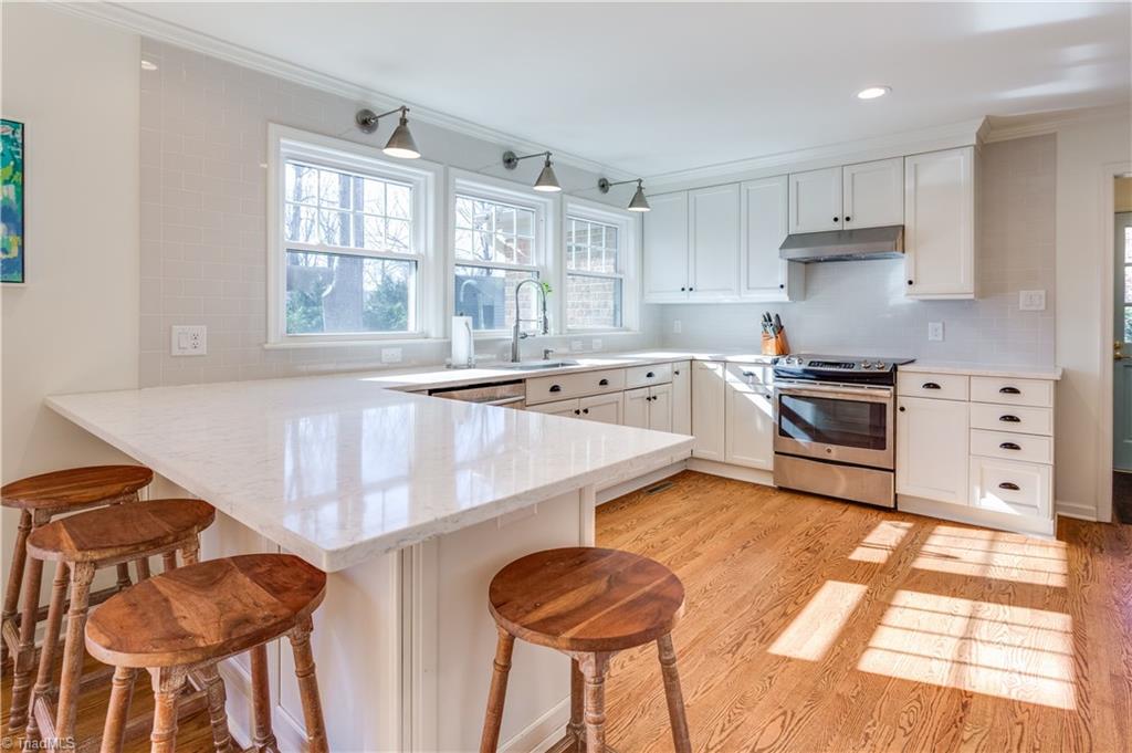 1605 Beechtree Road Greensboro, NC 27408 - Photo 13 of 26 Gallery Image 13