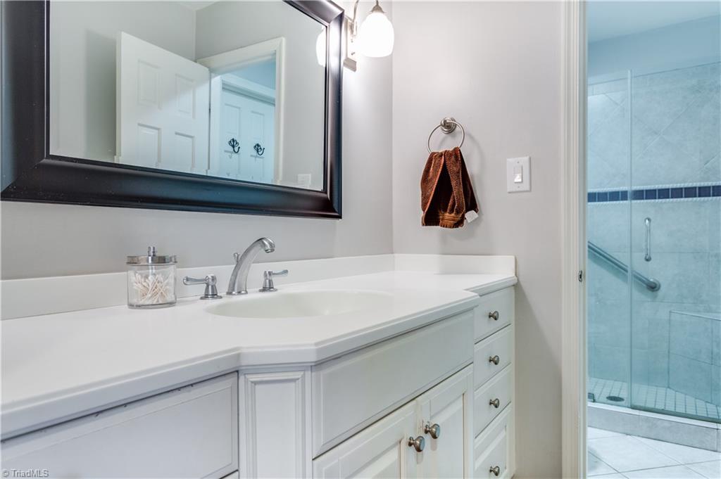 1605 Beechtree Road Greensboro, NC 27408 - Photo 16 of 26 Gallery Image 16