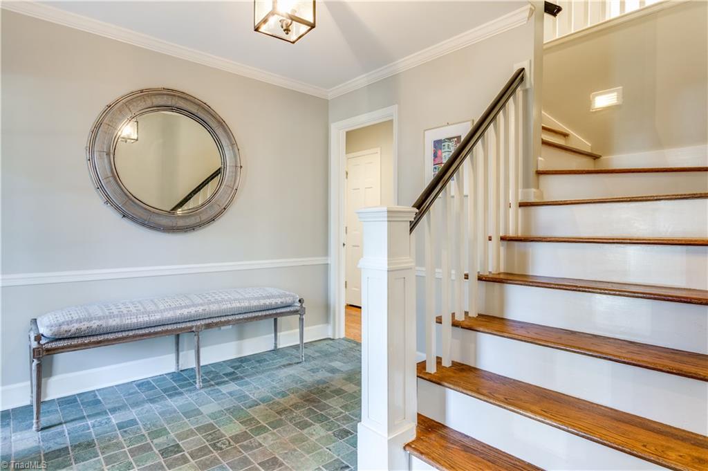 1605 Beechtree Road Greensboro, NC 27408 - Photo 5 of 26 Gallery Image 5