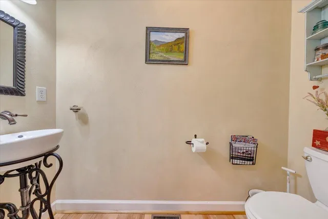 $950,000 | 540 Wagon Wheel Run, Buchanan, VA 24066