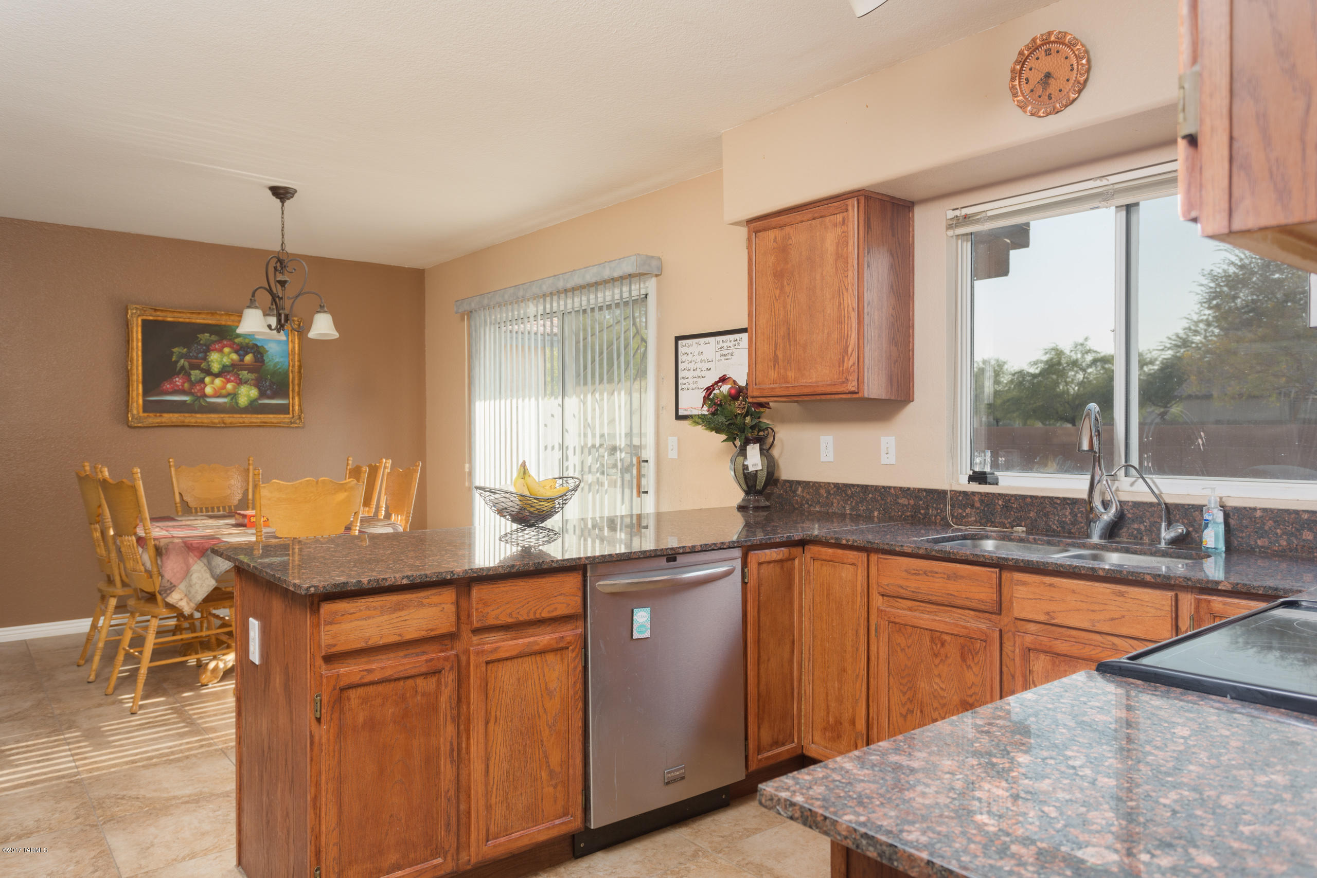 8793 North Maple Ridge Place Tucson, AZ 85743 - Photo 10 of 27 Gallery Image 10
