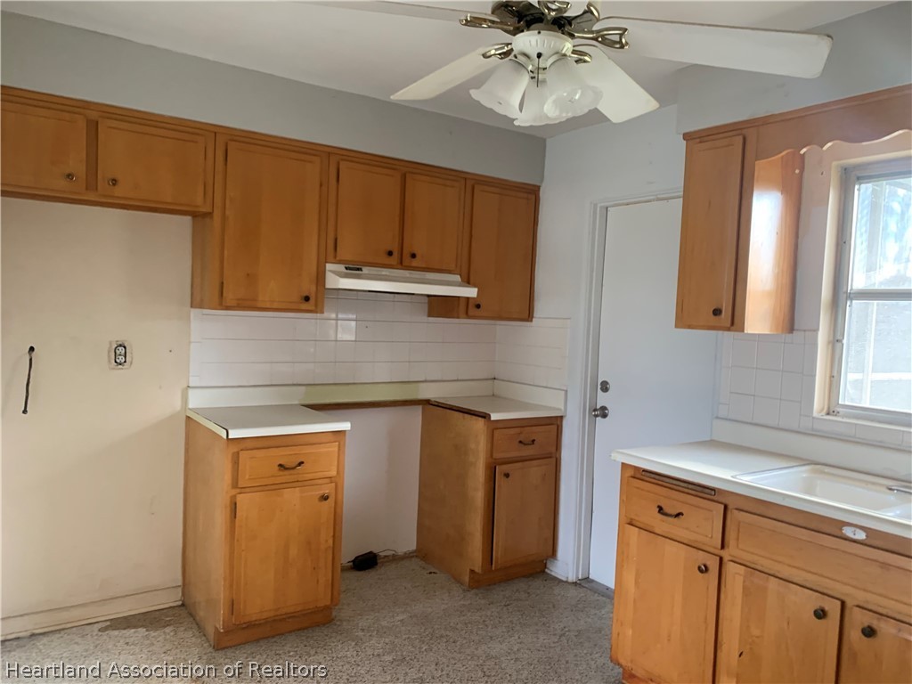 2325 Avalon Road Sebring, FL 33870 - Photo 5 of 22 Gallery Image 5