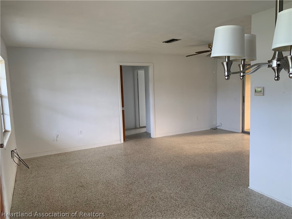 2325 Avalon Road Sebring, FL 33870 - Photo 7 of 22 Gallery Image 7