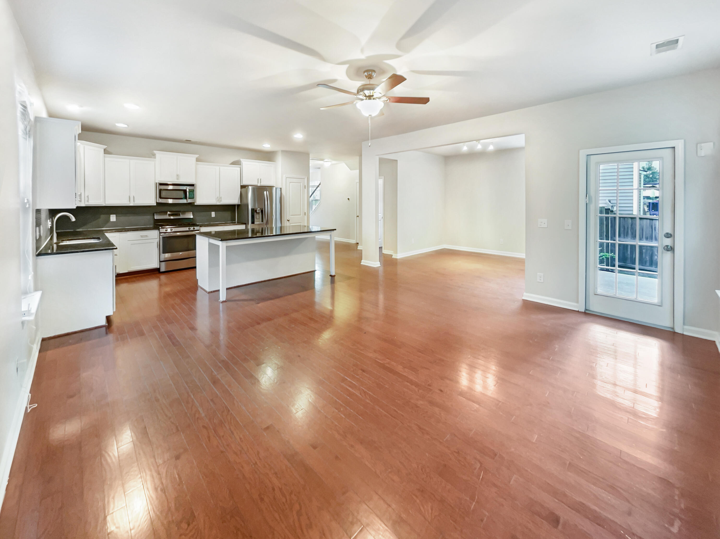 145 Hickory Ridge Way Summerville, SC 29483 - Photo 4 of 17 listing_3