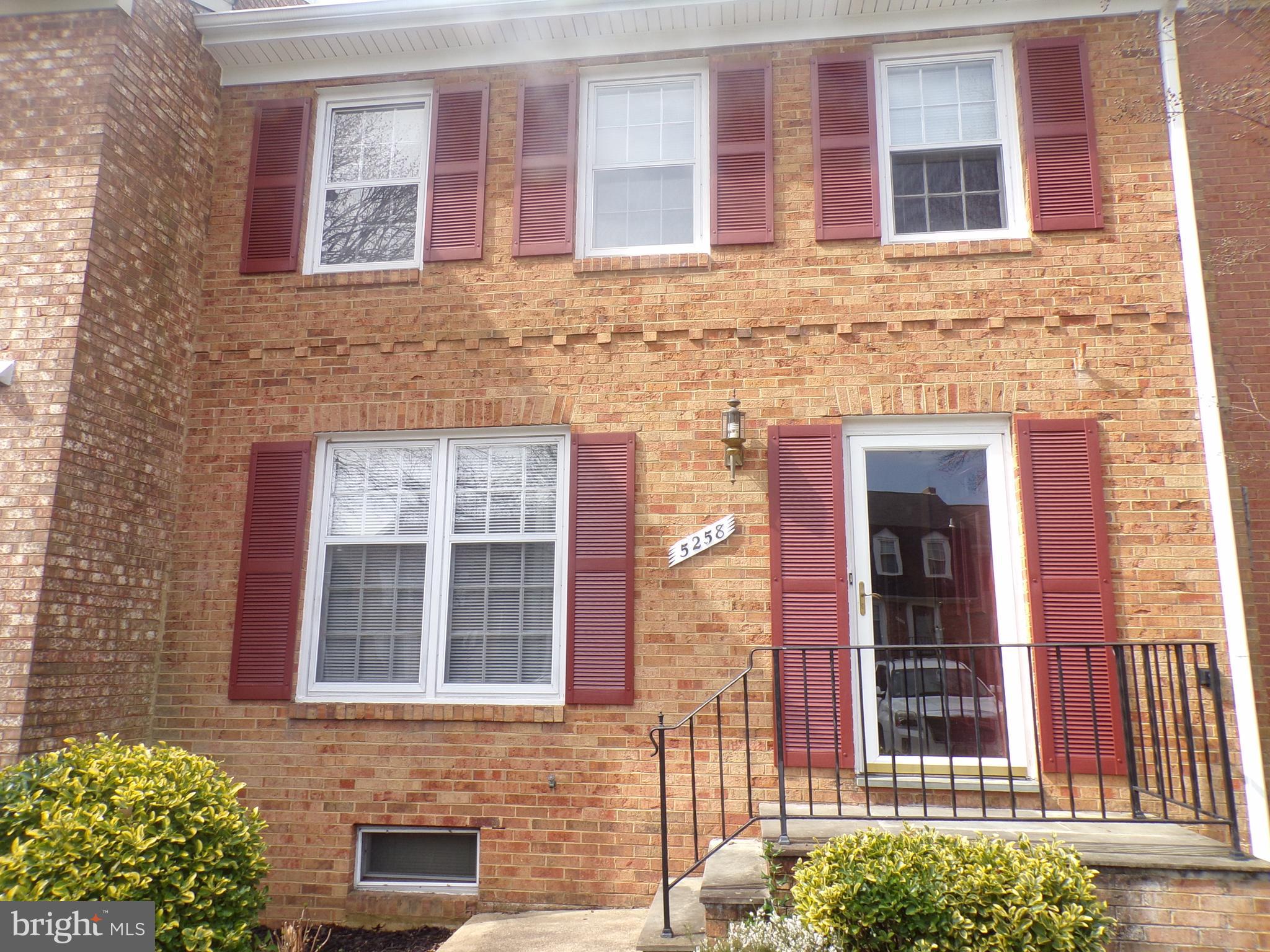 5258 Leestone Court Springfield, VA 22151 - Photo 1 of 23
