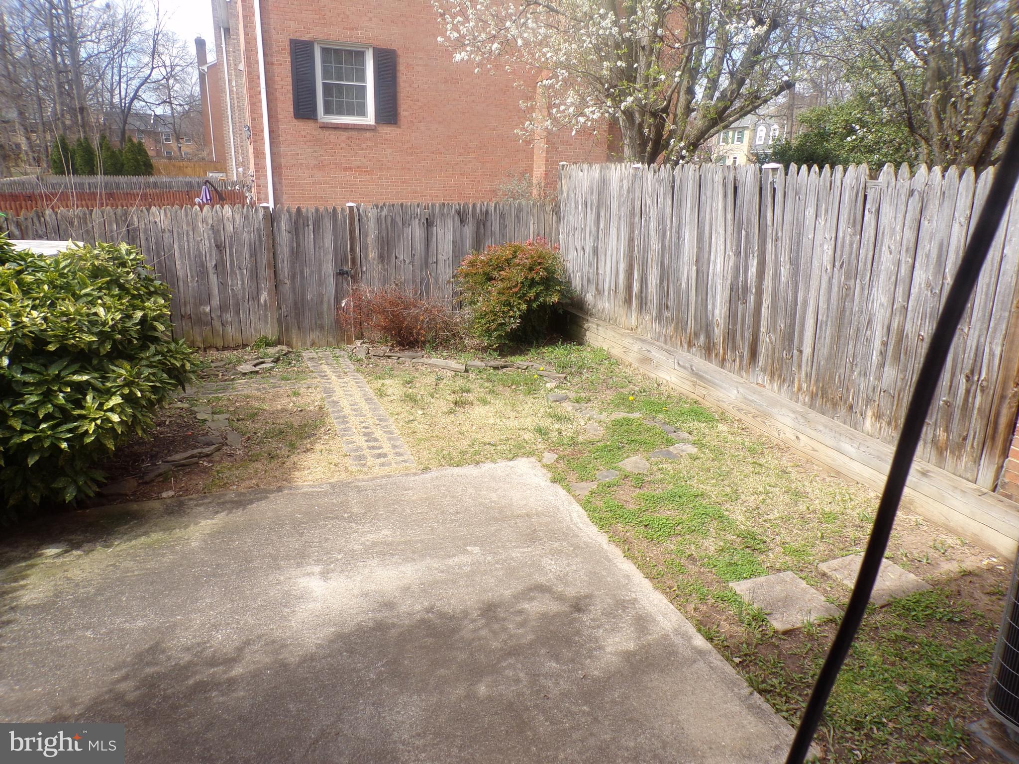 5258 Leestone Court Springfield, VA 22151 - Photo 8 of 23
