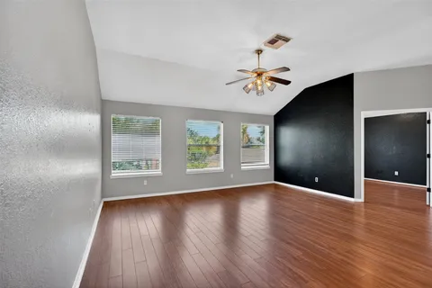 $430,000 | 4122 Casa Del Lago Drive, Missouri City, TX 77459
