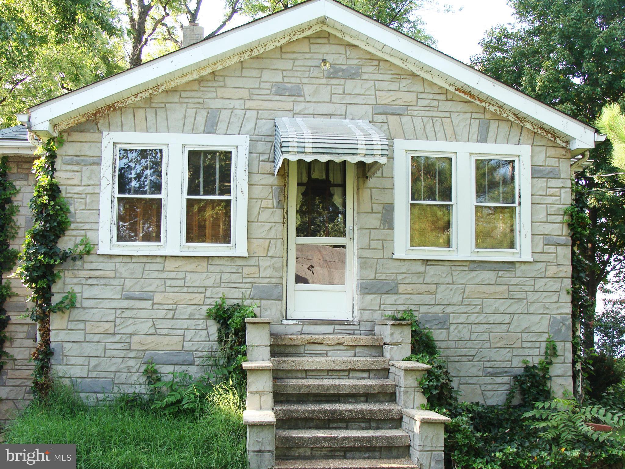 232 Harlem Road Pasadena, MD 21122 - Photo 1 of 19 Exterior (Front)