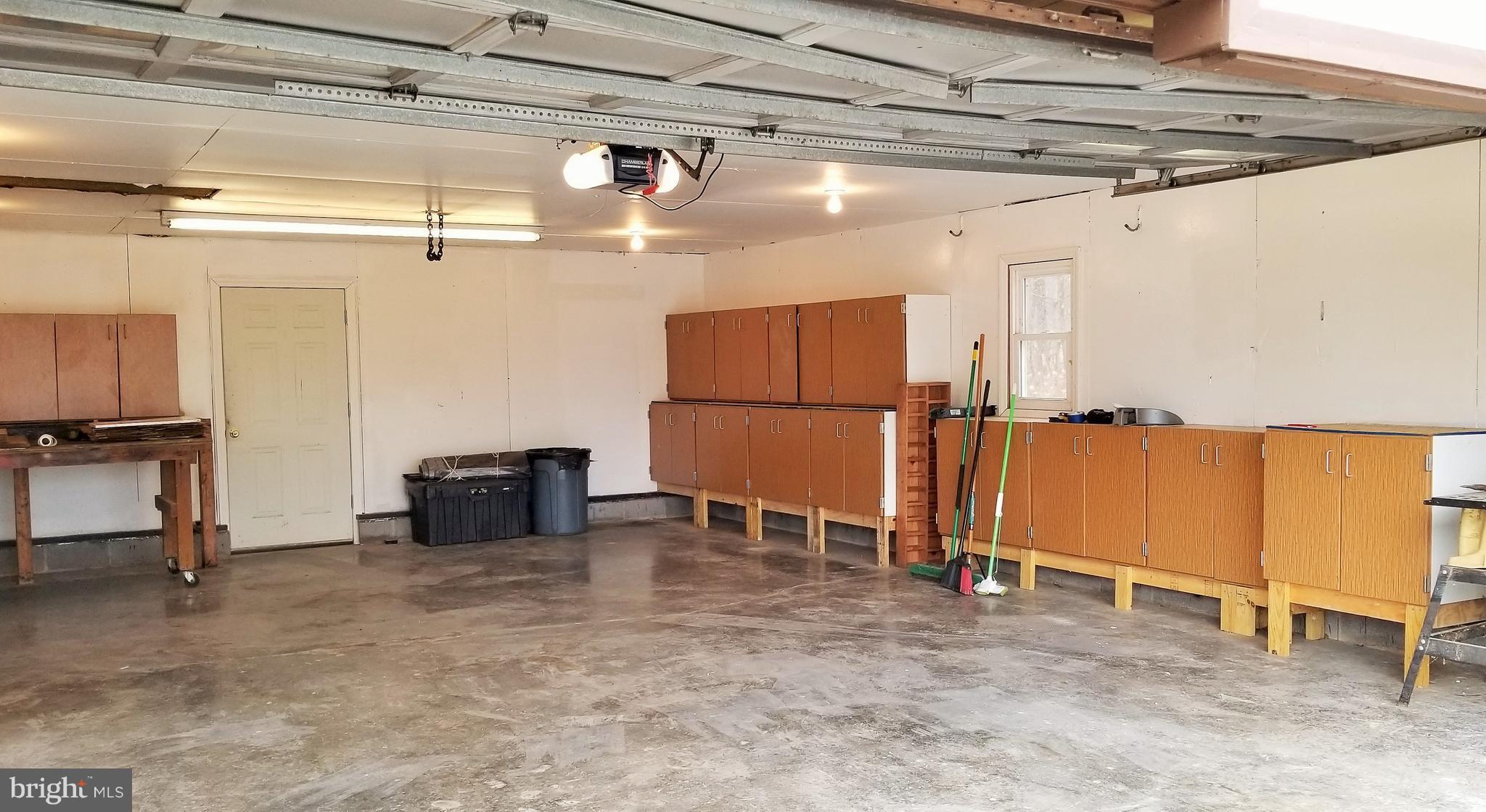 177 Sleepywoods Road Cross Junction, VA 22625 - Photo 20 of 30 Garage