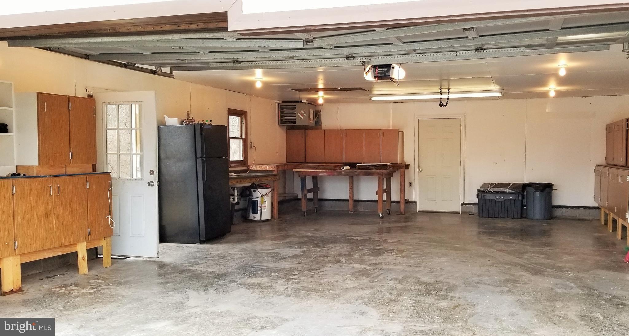 177 Sleepywoods Road Cross Junction, VA 22625 - Photo 21 of 30 Garage
