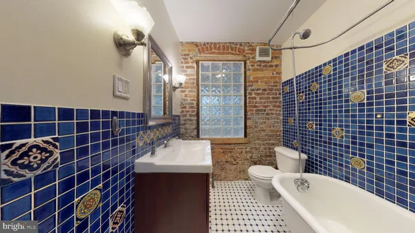 $4,200 | 728 Rock Creek Church Road Northwest, Washington, DC 20010