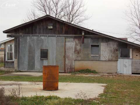 830 Amelith Road Freeland, MI 48623 - Photo 16 of 22 20403092-15.JPG