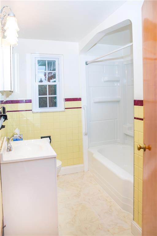1509 Griffin Road Monroeville, PA 15146 - Photo 9 of 15 Gallery Image 9