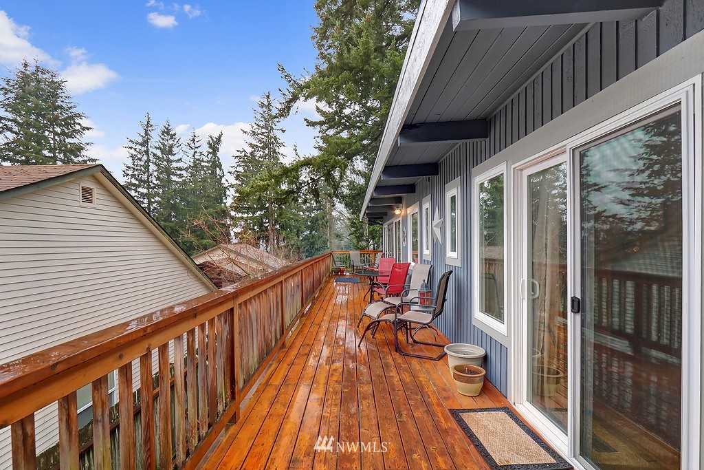 606 240th Street Southwest Bothell, WA 98021 - Photo 12 of 25