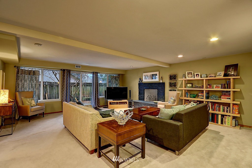 606 240th Street Southwest Bothell, WA 98021 - Photo 16 of 25