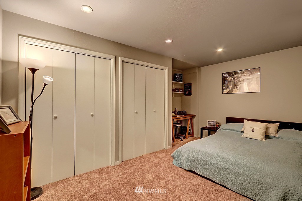 606 240th Street Southwest Bothell, WA 98021 - Photo 17 of 25