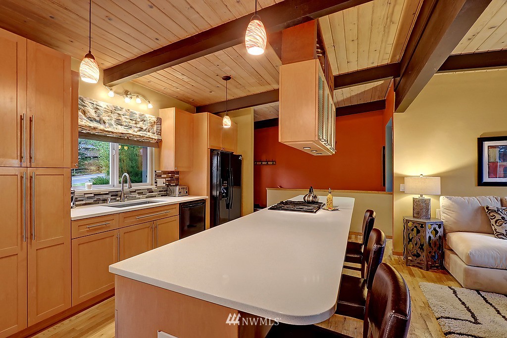 606 240th Street Southwest Bothell, WA 98021 - Photo 7 of 25