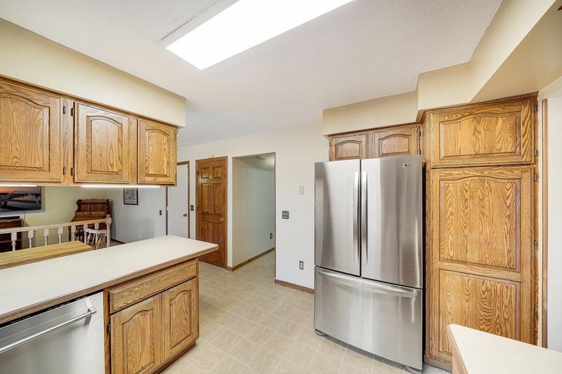 14246 Dearborn Path Rosemount, MN 55068 - Photo 25 of 44