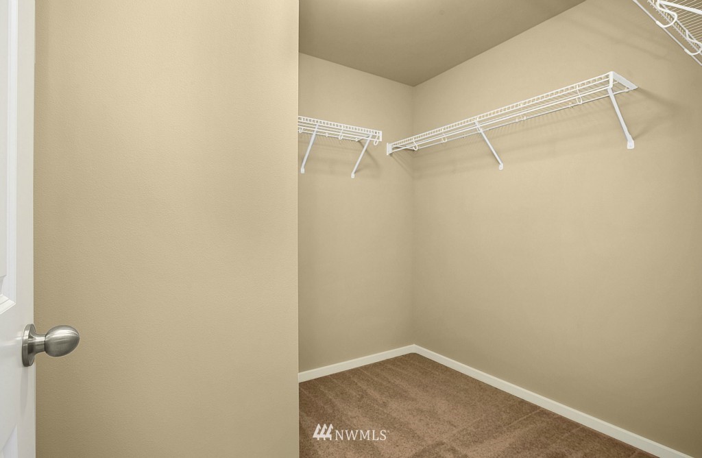 348 Chelan Place Northeast Renton, WA 98059 - Photo 16 of 20 Gallery Image 16