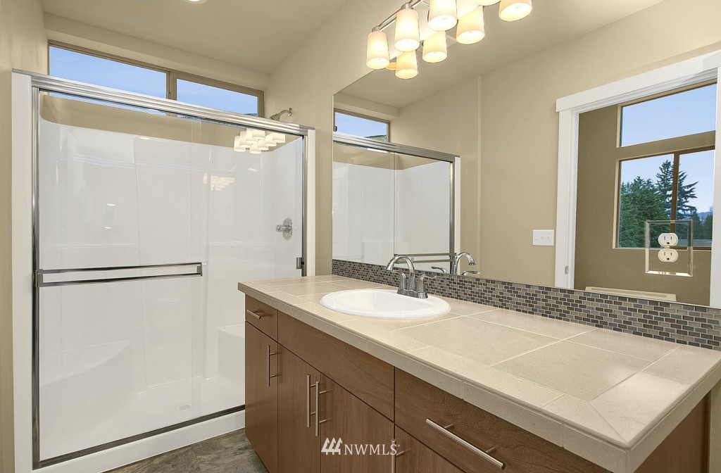 348 Chelan Place Northeast Renton, WA 98059 - Photo 17 of 20 Gallery Image 17
