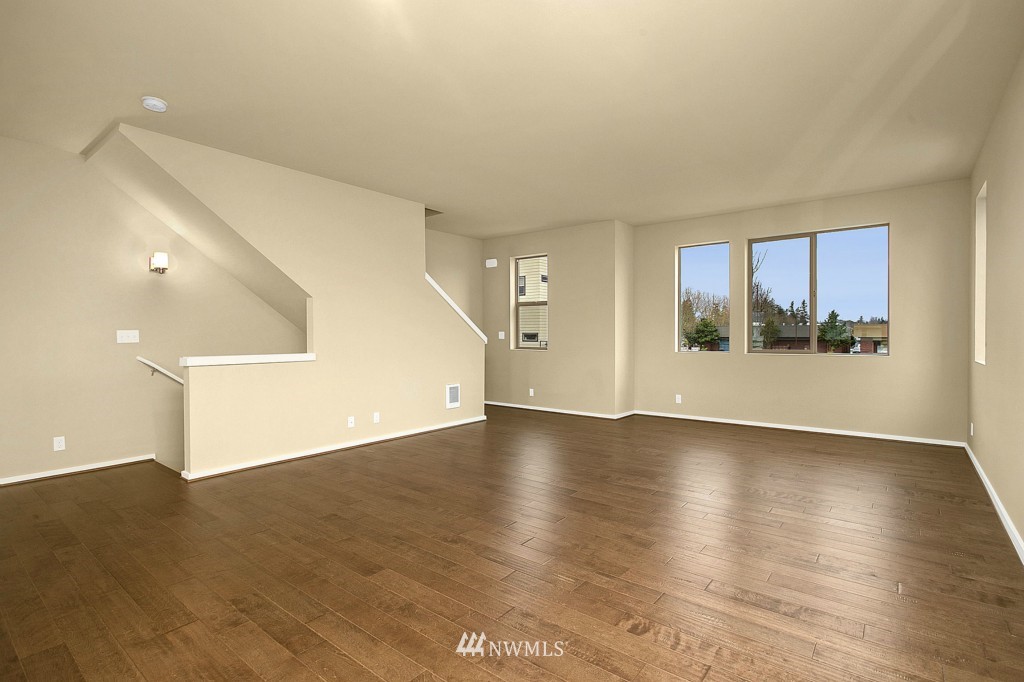 348 Chelan Place Northeast Renton, WA 98059 - Photo 18 of 20 Gallery Image 18