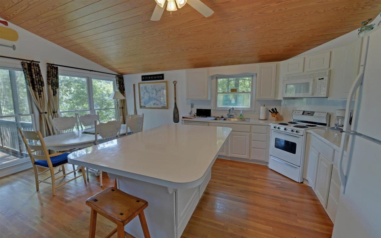 602 Reed Creek Point Hartwell, GA 30643 - Photo 9 of 26