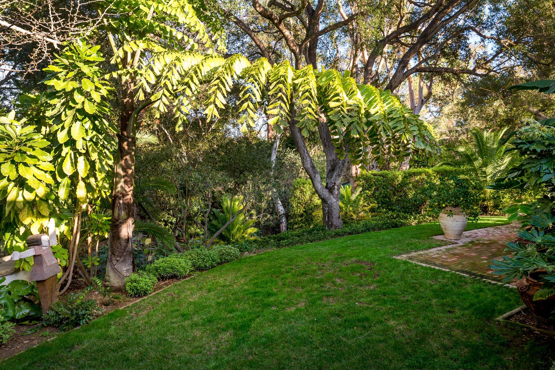 470 Hot Springs Road Montecito, CA 93108 - Photo 14 of 20 Lawn
