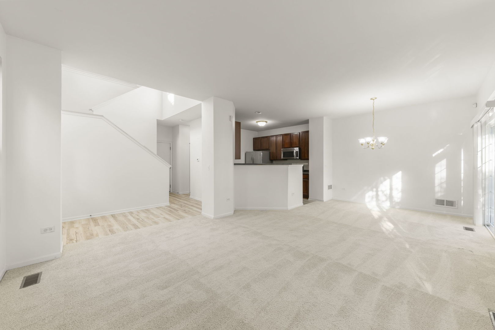 274 South Oak Creek Lane Romeoville, IL 60446 - Photo 4 of 19 a view of a big room with closet and windows