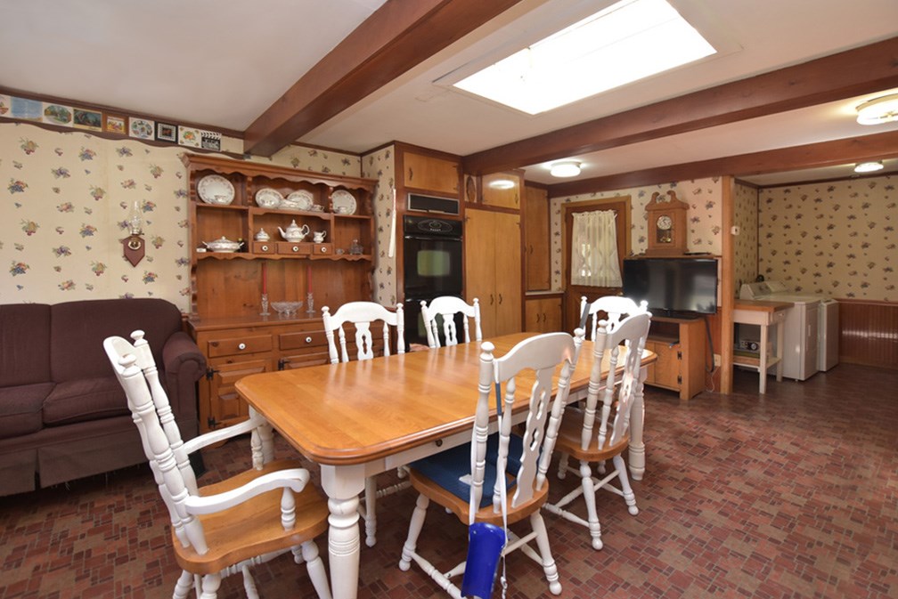 22 Maxson Hill Road Hopkinton, RI 02804 - Photo 7 of 16
