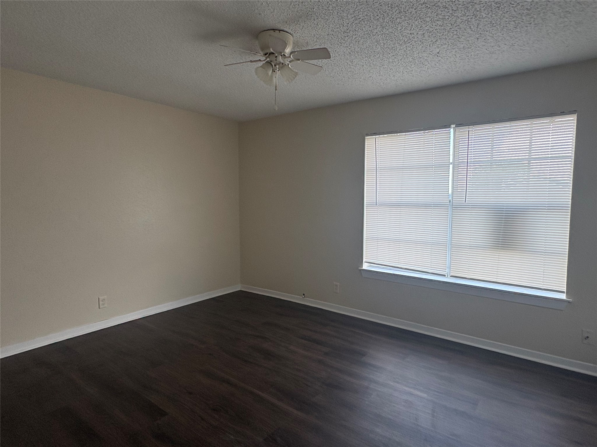 101 Hospital Drive, Unit 1 Angleton, TX 77515 - Photo 8 of 15