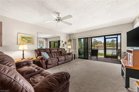 $215,500 | 5784 Deauville Circle, Unit B103, Naples, FL 34112