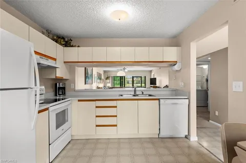 $215,500 | 5784 Deauville Circle, Unit B103, Naples, FL 34112