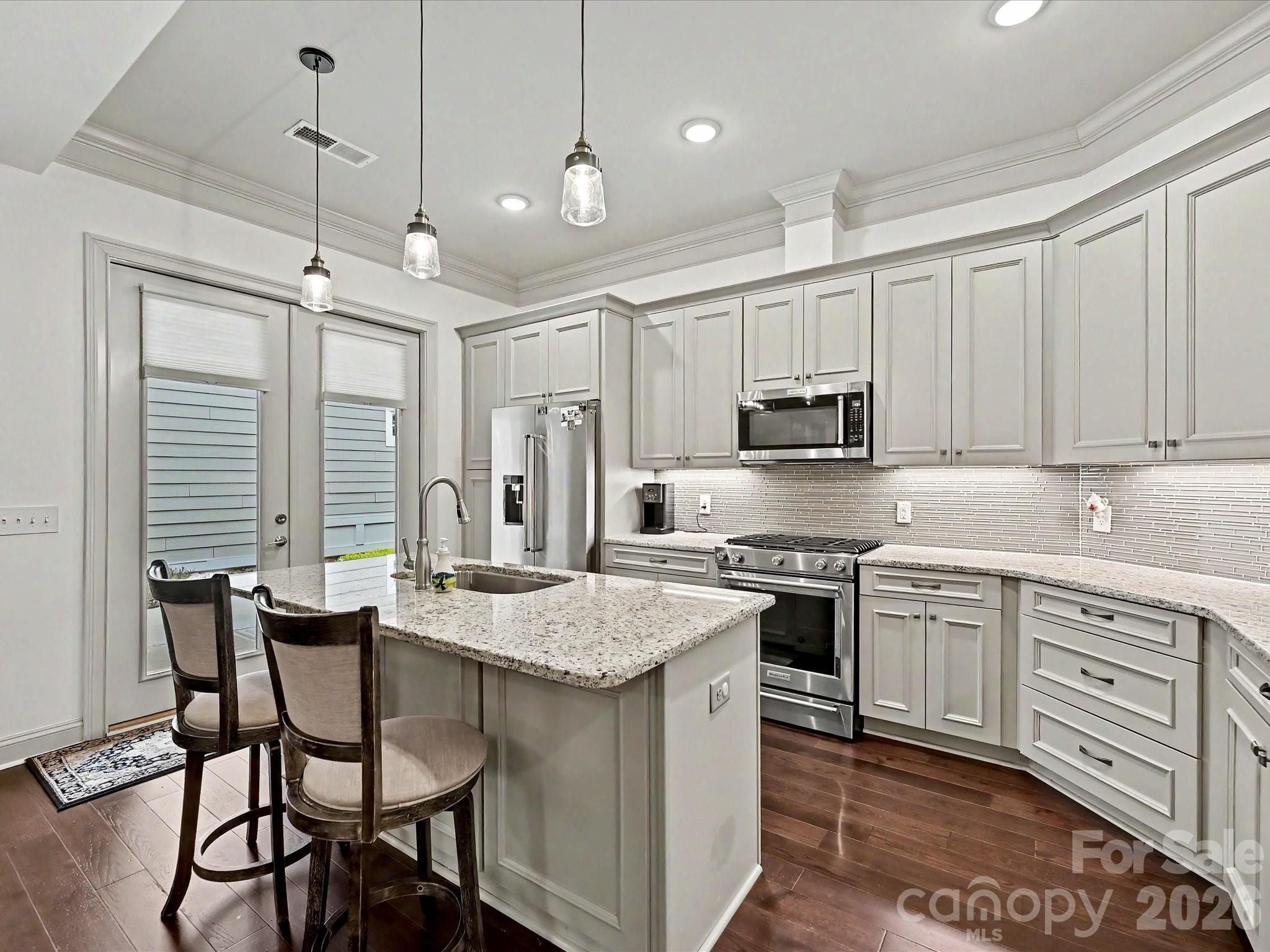 2006 Laney Pond Road Matthews, NC 28104 - Photo 4 of 18