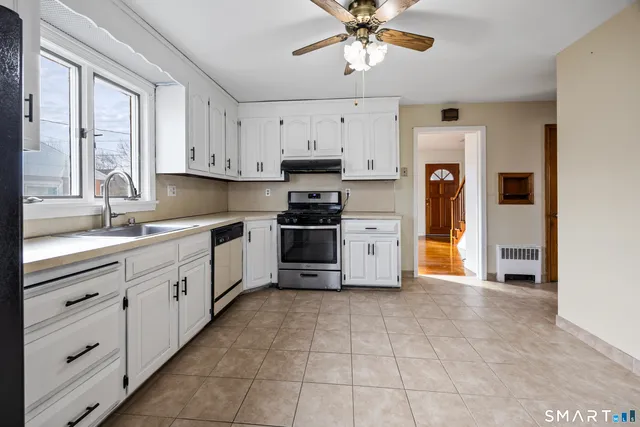 $289,900 | 235 Tracy Avenue, Waterbury, CT 06706