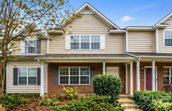 $2,200 | 10519 Yellow Rose Lane, Charlotte, NC 28269