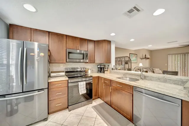 $420,000 | 2635 Northeast 15th Street, Pompano Beach, FL 33062