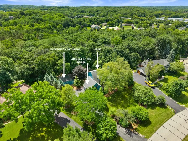 $724,900 | W326-s1480 Forest Hills Drive, Delafield, WI 53018
