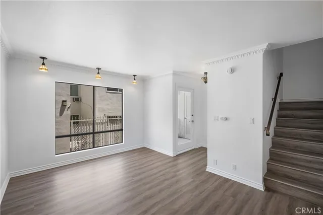 $1,199,000 | 11954 Mayfield Avenue, Unit 3, Los Angeles, CA 90049